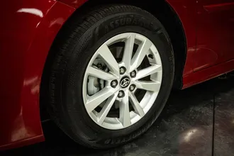 2025 TOYOTA CAMRY photo 3