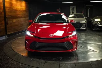 2025 TOYOTA CAMRY photo 4