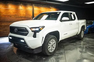 2025 TOYOTA TACOMA photo 2