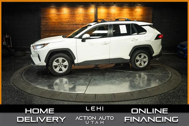 2019 TOYOTA RAV4 XLE