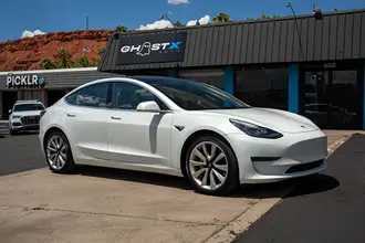 2020 Tesla Model 3 photo 3