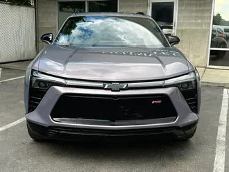 2024 Chevrolet Blazer EV RS photo 2