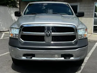 2016 RAM 1500 ST photo 2