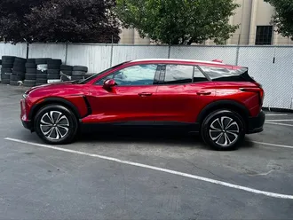2024 Chevrolet Blazer EV 2LT photo 6