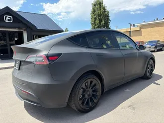 2020 Tesla Model Y photo 2