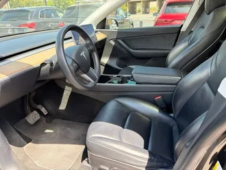 2020 Tesla Model Y photo 3