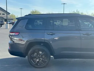 2023 Jeep Grand Cherokee L photo 5