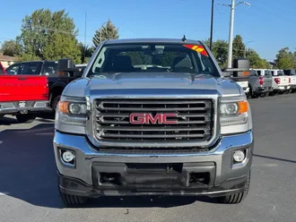 2018 GMC Sierra 2500HD photo 2