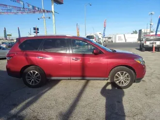 2016 Nissan Pathfinder photo 5