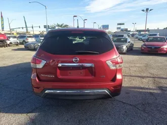 2016 Nissan Pathfinder photo 7