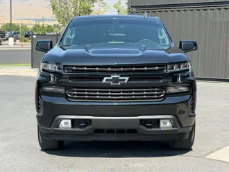 2021 Chevrolet Silverado 1500 photo 2