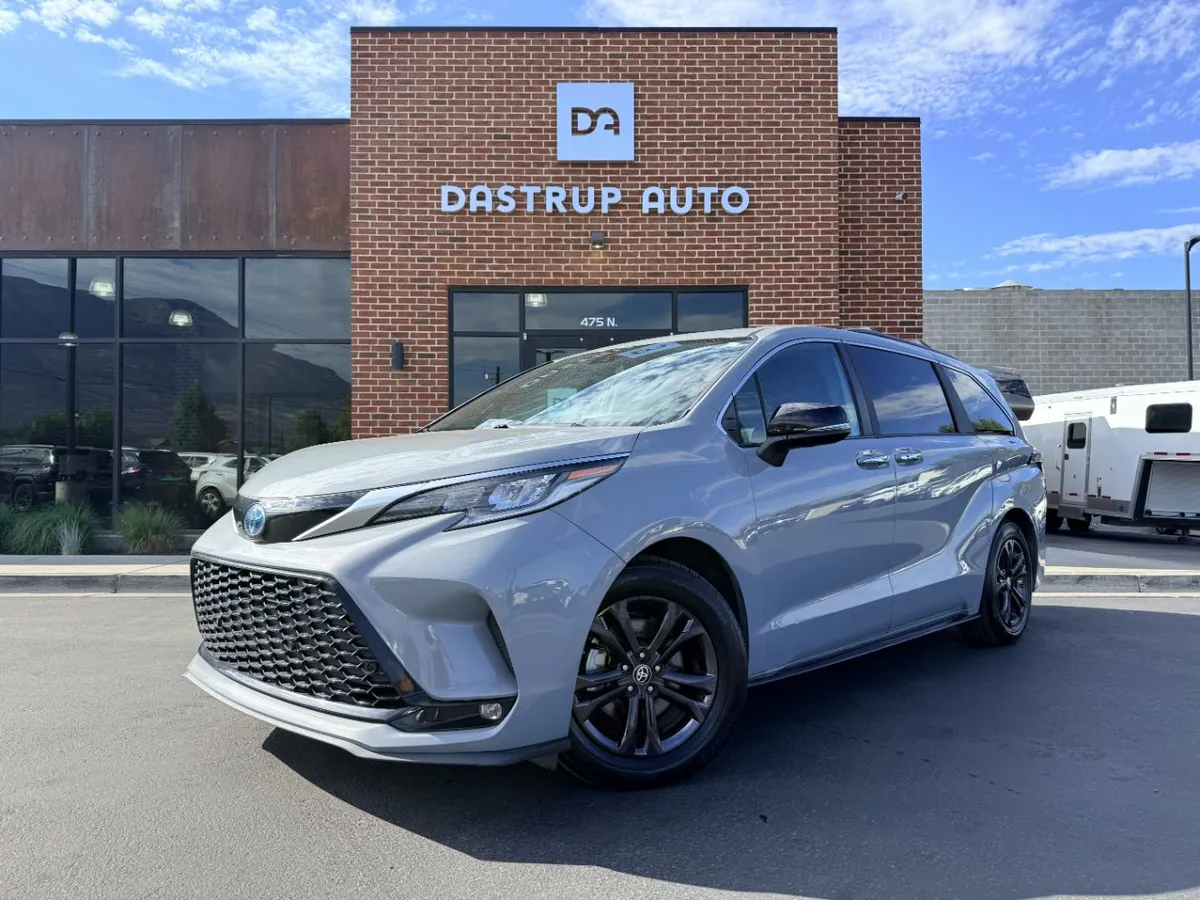 2024 Toyota Sienna XSE