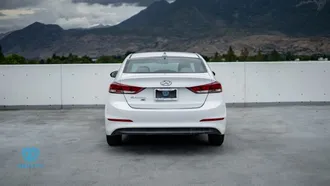 2017 Hyundai Elantra photo 4
