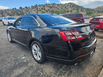 2016 Ford Taurus photo 7