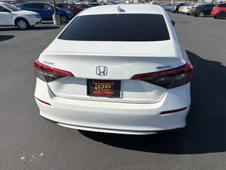 2024 Honda Civic photo 4