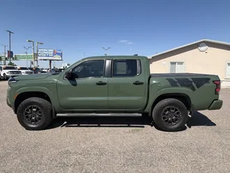 2022 Nissan Frontier photo 6