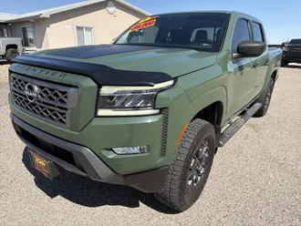 2022 Nissan Frontier photo 7