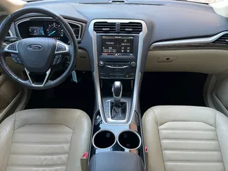 2014 Ford Fusion Hybrid SE photo 5