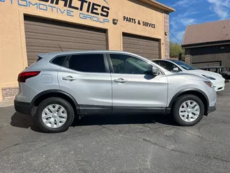 2019 Nissan Rogue Sport S photo 5