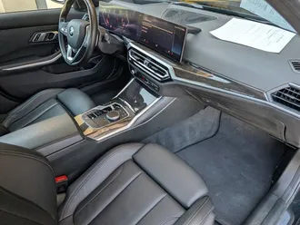2023 BMW 330i xDrive photo 4