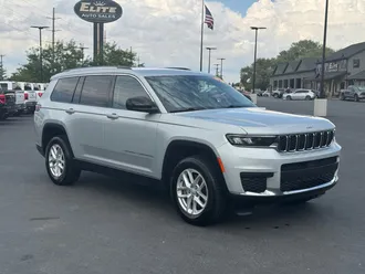 2023 Jeep Grand Cherokee L photo 3