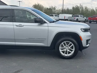 2023 Jeep Grand Cherokee L photo 4