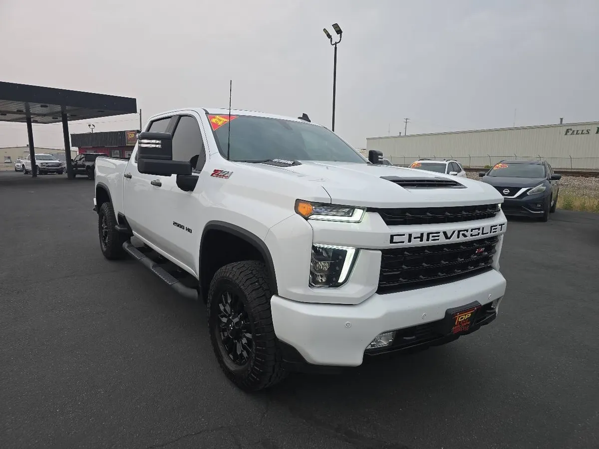 2021 Chevrolet Silverado 2500HD LT 4x4 4dr Crew Cab SB