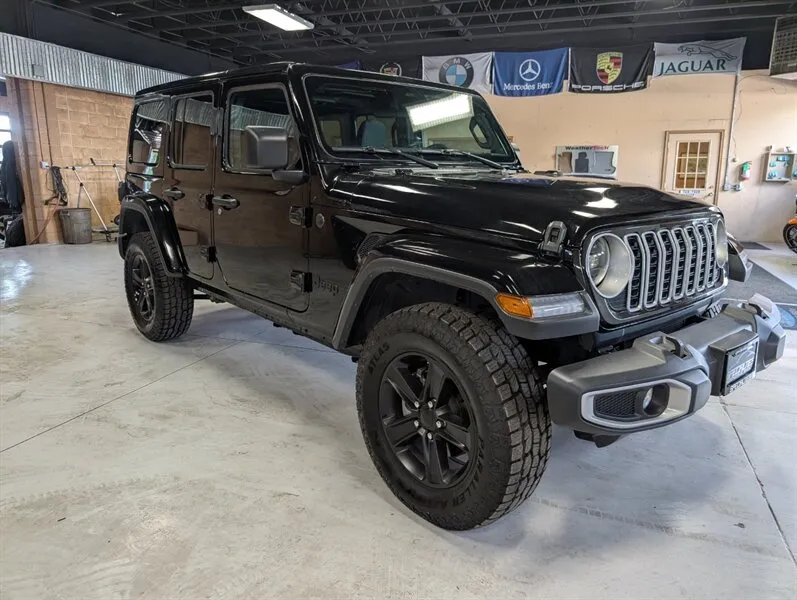 2025 Jeep Wrangler Sahara Sahara