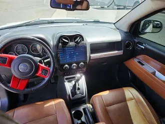 2016 Jeep Compass photo 4