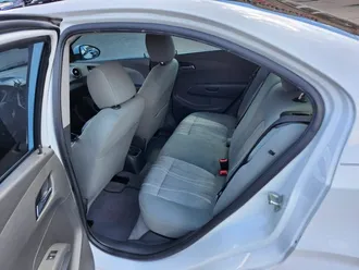 2013 Chevrolet Sonic photo 3