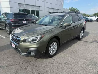 2018 Subaru Outback photo 2