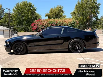 2012 Ford Mustang V6 photo 4