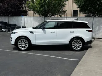 2025 Land Rover Range Rover Sport P360 SE photo 4