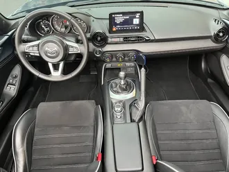 2021 Mazda MX-5 Miata Club photo 5