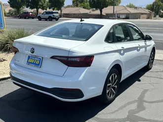 2024 Volkswagen Jetta photo 3