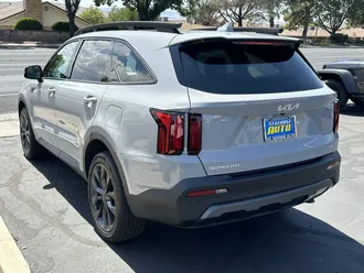 2023 Kia Sorento photo 5