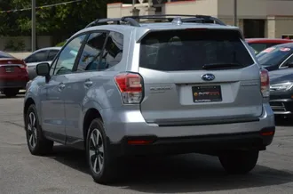 2018 Subaru Forester photo 6