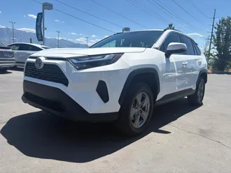 2024 Toyota RAV4 photo 3