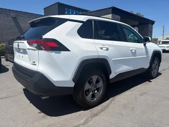 2024 Toyota RAV4 photo 5