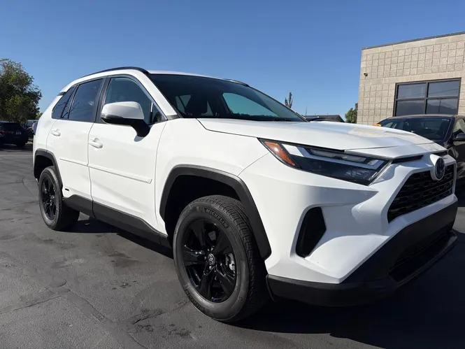 2024 Toyota RAV4