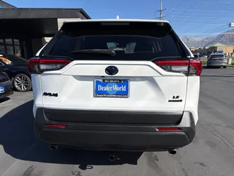 2024 Toyota RAV4 photo 6