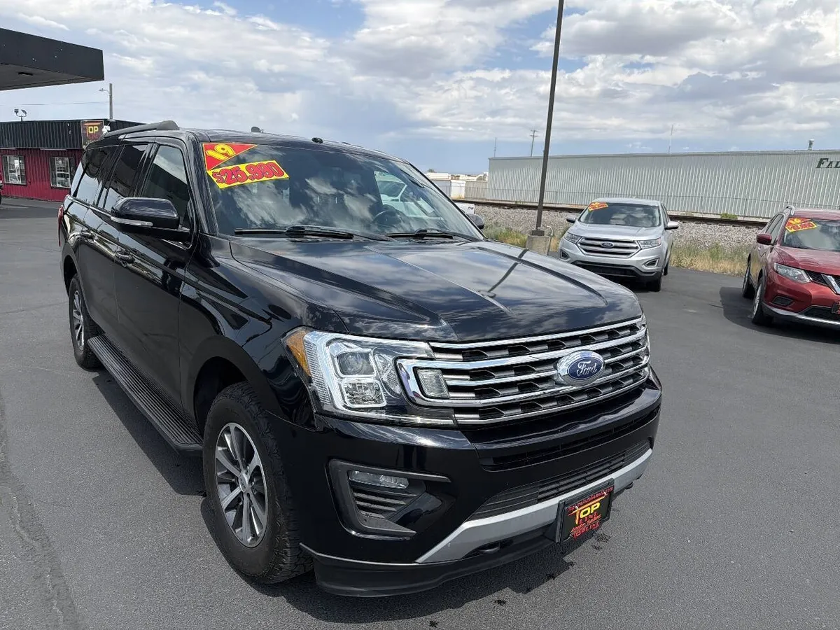 2019 Ford Expedition MAX XLT 4x4 4dr SUV