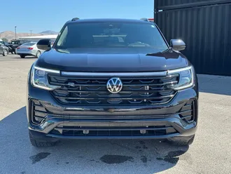 2025 Volkswagen Atlas Cross Sport photo 2