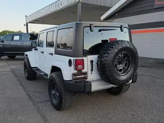 2012 Jeep Wrangler photo 3