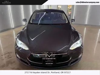2016 Tesla Model S photo 2