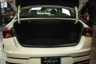 2022 KIA K5 photo 7