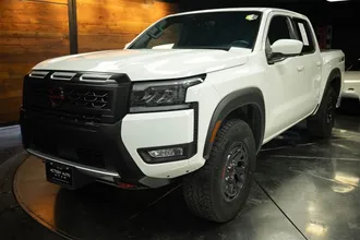 2026 NISSAN FRONTIER photo 2