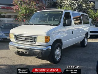 2005 Ford E-350 SD XLT photo 3