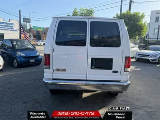 2005 Ford E-350 SD XLT photo 4