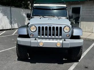 2014 Jeep Wrangler Sahara photo 2